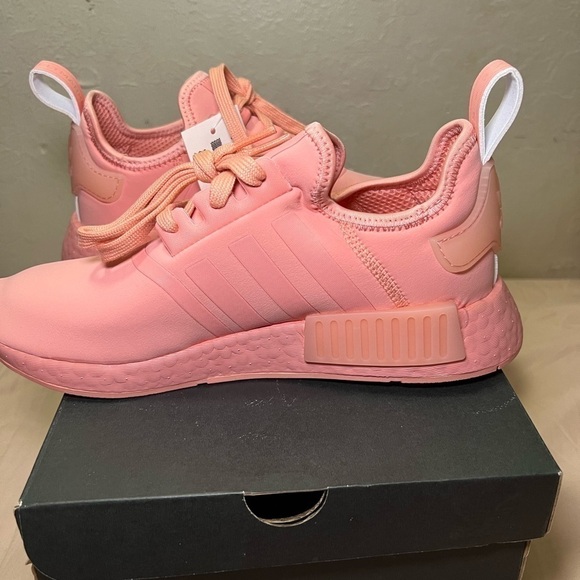 Adidas Nmd R1 Women Size 7.5 New With Tag And Original Box. Beautiful Pink. - Picture 9 of 14